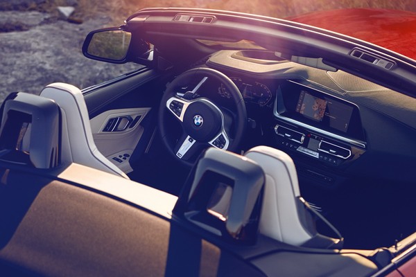 BMW Z4 Roadster อย่างเป็นทางการ