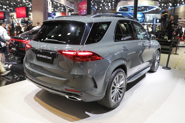 Mercedes-Benz GLE-Class ภายนอก