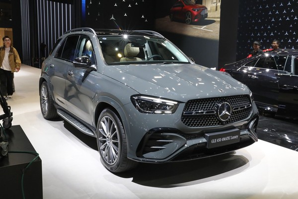 Mercedes-Benz GLE-Class ภายนอก