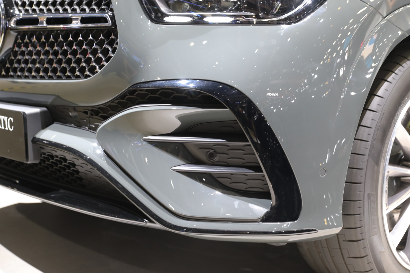 หน้ารถ Mercedes-Benz GLE-Class