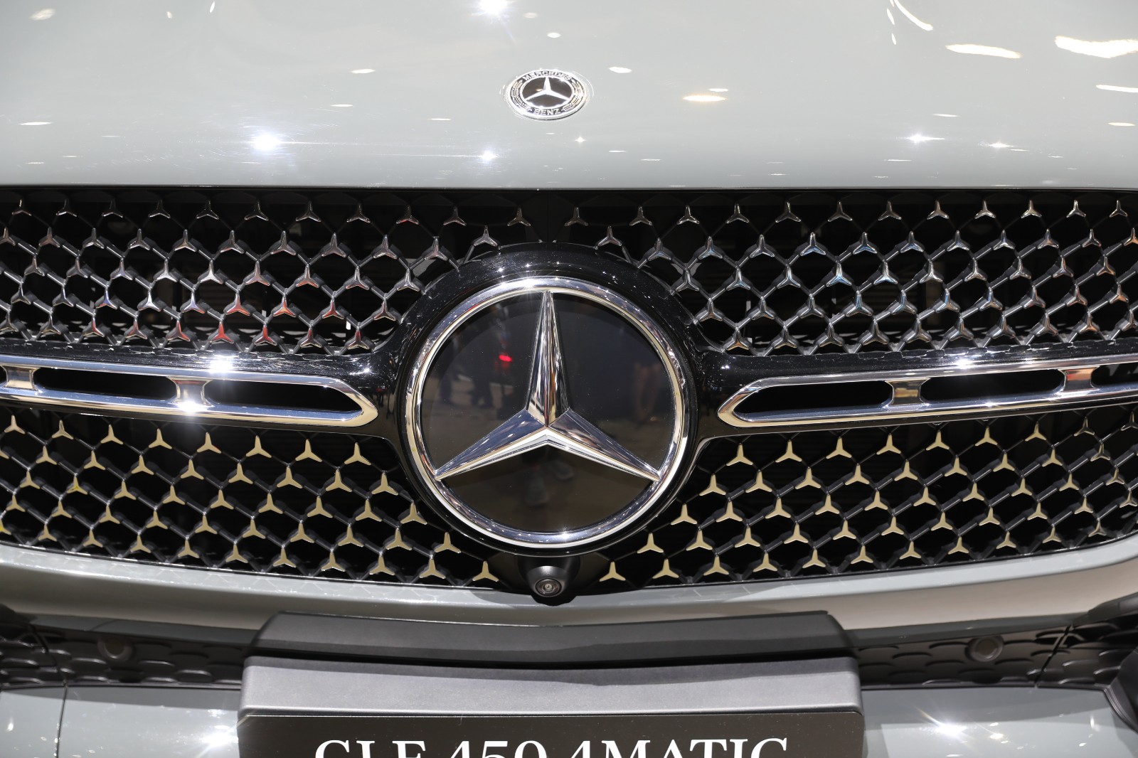 หน้ารถ Mercedes-Benz GLE-Class