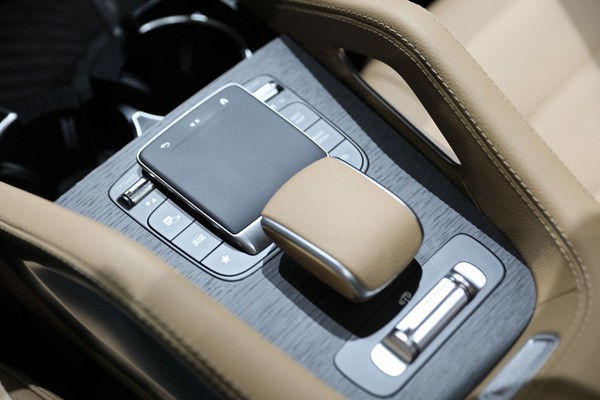 Mercedes-Benz GLE-Class ภายใน