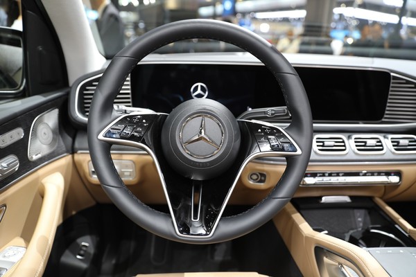 Mercedes-Benz GLE-Class ภายใน