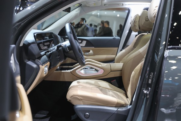 Mercedes-Benz GLE-Class ภายใน