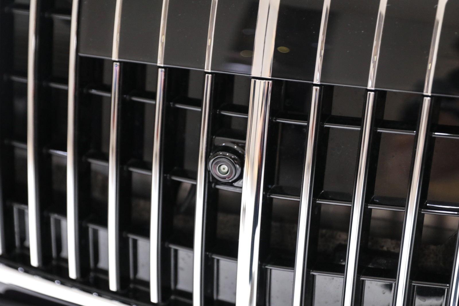 หน้ารถ Mercedes-Benz Maybach S-Class