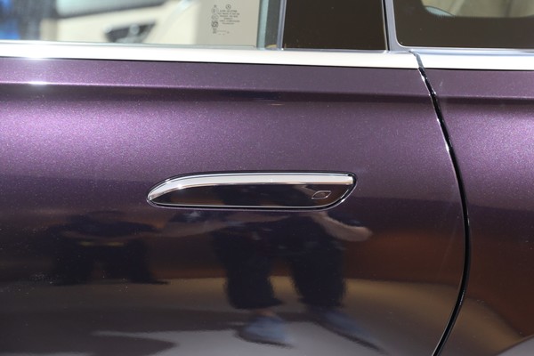 Mercedes-Benz Maybach S-Class ภายนอก
