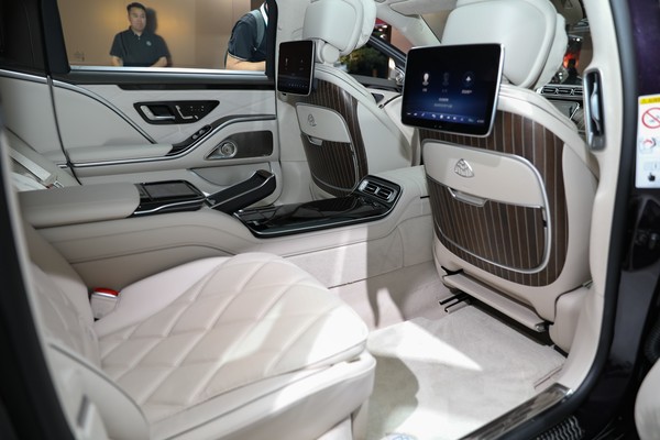 Mercedes-Benz Maybach S-Class ภายใน