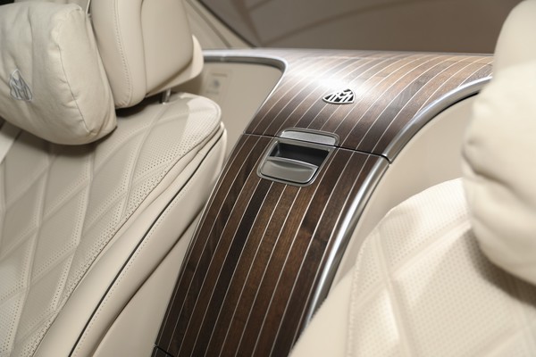 Mercedes-Benz Maybach S-Class ภายใน
