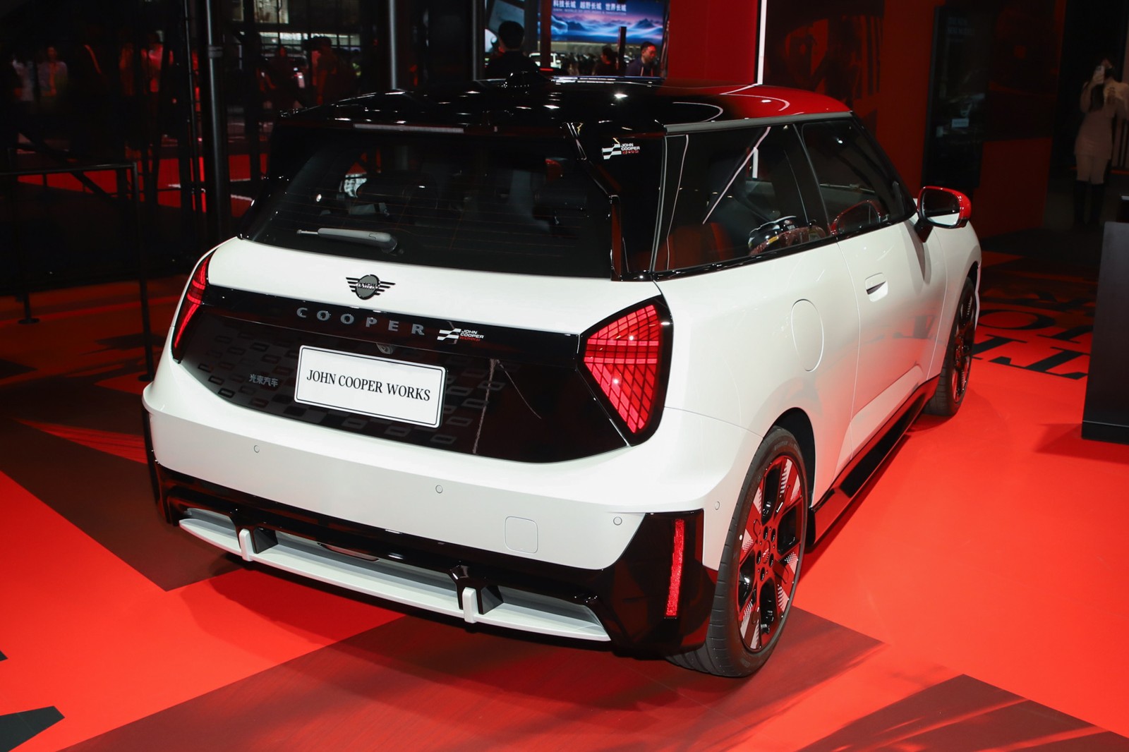 ลักษณะภายนอกของรถ Mini 3-Door Hatch