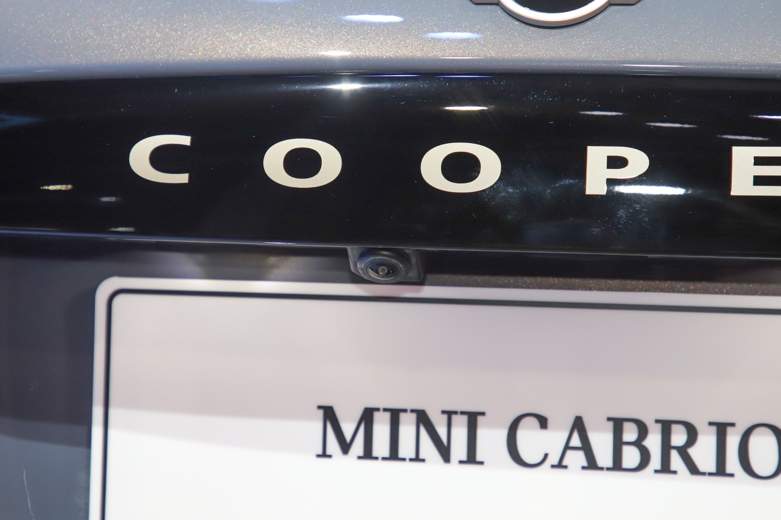 ท้ายรถ Mini Convertible