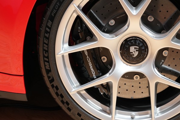 Porsche 911 รายละเอียด