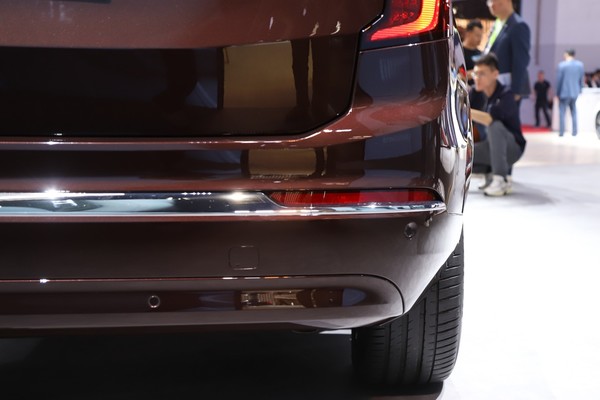 Volvo XC 90 ภายนอก