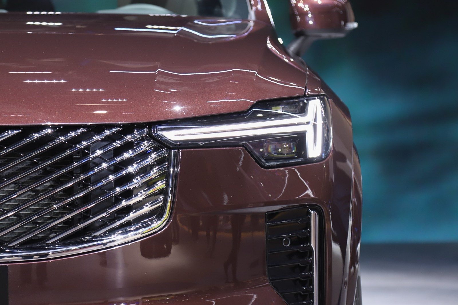 หน้ารถ Volvo XC 90