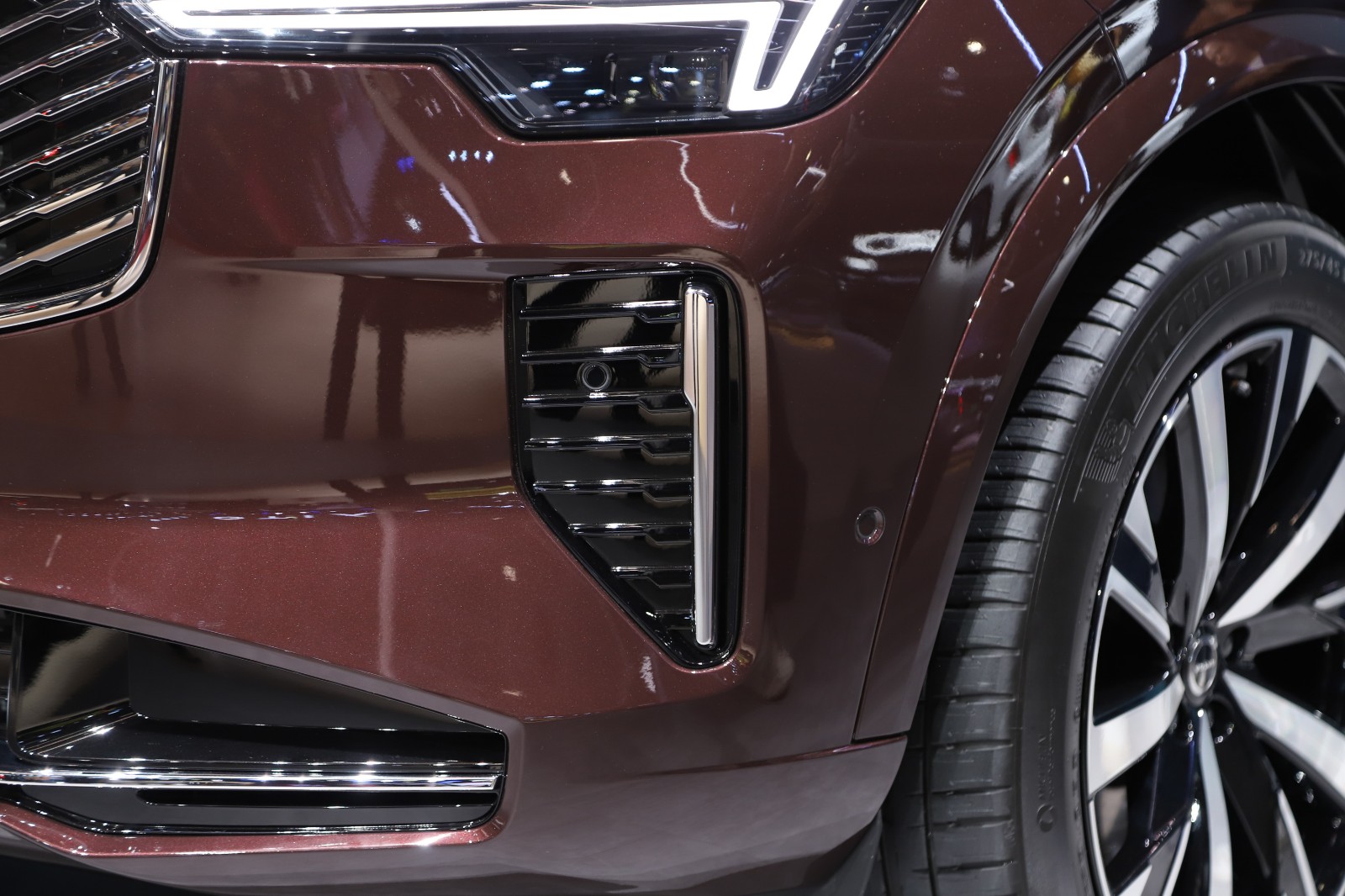 หน้ารถ Volvo XC 90