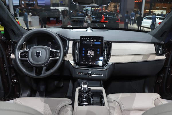 Volvo XC 90 ภายใน