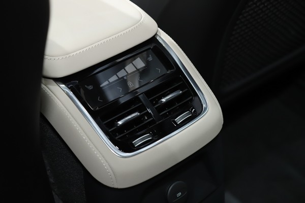 Volvo XC 90 ภายใน