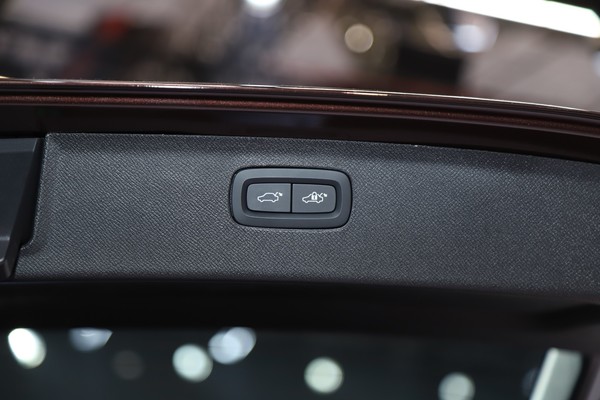 Volvo XC 90 พื้นที่