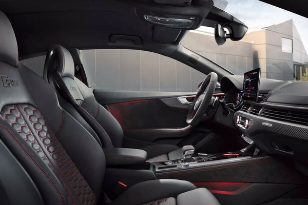 Audi RS 5 อย่างเป็นทางการ