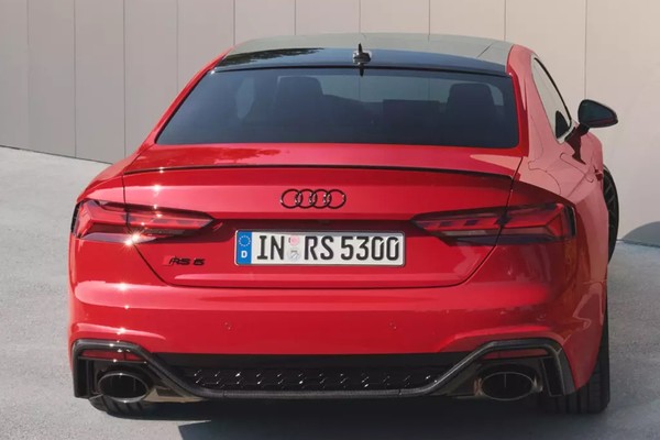รูป Audi RS 5