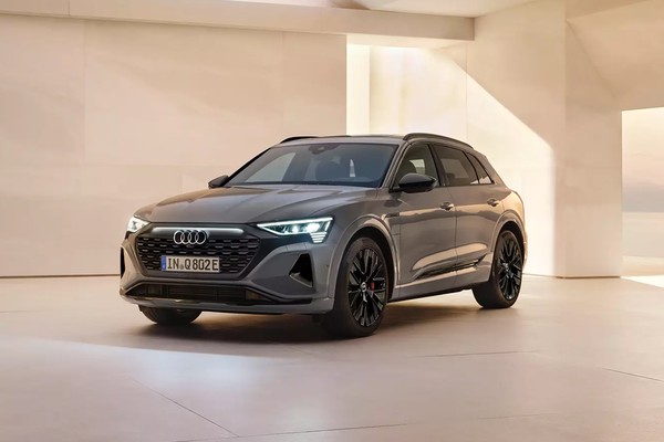 Audi Q8 e-tron อย่างเป็นทางการ