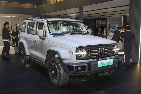 TANK 300 ภายนอก