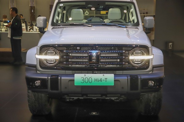 TANK 300 ภายนอก