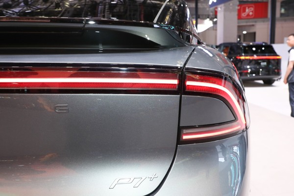 XPENG P7 ภายนอก
