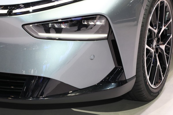 XPENG P7 ภายนอก