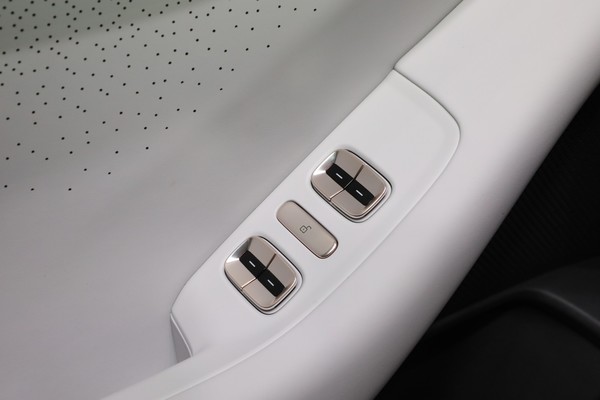 XPENG P7 ภายใน