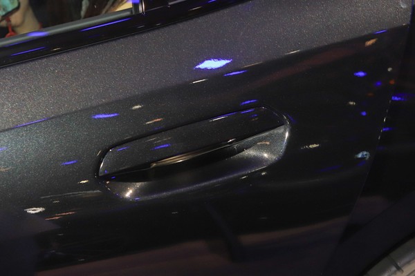 BMW i5 ภายนอก