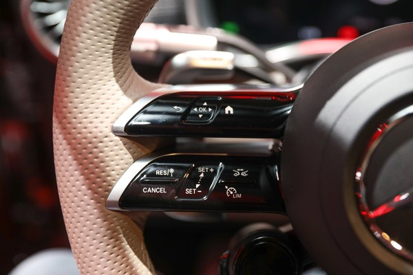 Mercedes-Benz AMG GT ภายใน