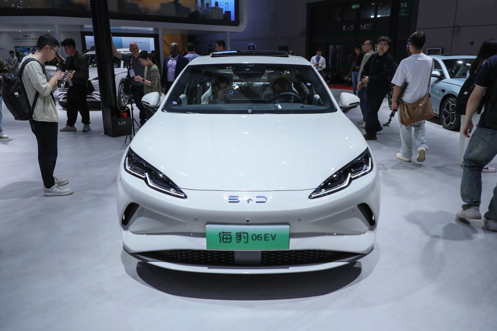 รูป 2025 BYD SEALEOPARD 06 EV Auto ShangHai Show