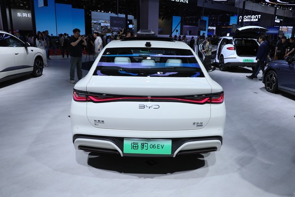 รูป BYD SEALEOPARD 06