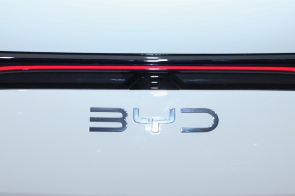 BYD SEALEOPARD 06 ภายนอก