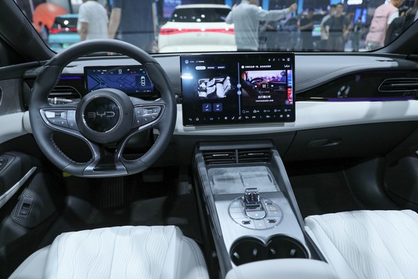 BYD SEALEOPARD 06 ภายใน