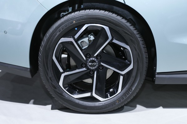 BYD SEALEOPARD 06 ภายนอก