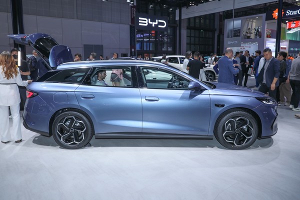 BYD SEALEOPARD 06 ภายนอก