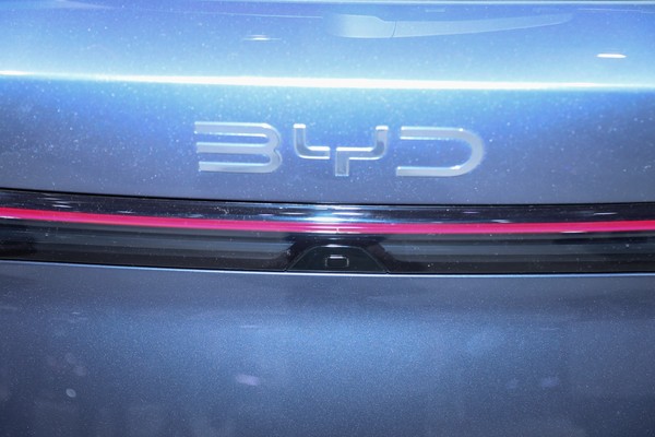 BYD SEALEOPARD 06 ภายนอก