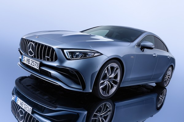 Mercedes-Benz CLS-Class Coupe อย่างเป็นทางการ