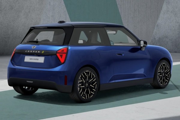 Mini 3-Door Hatch อย่างเป็นทางการ
