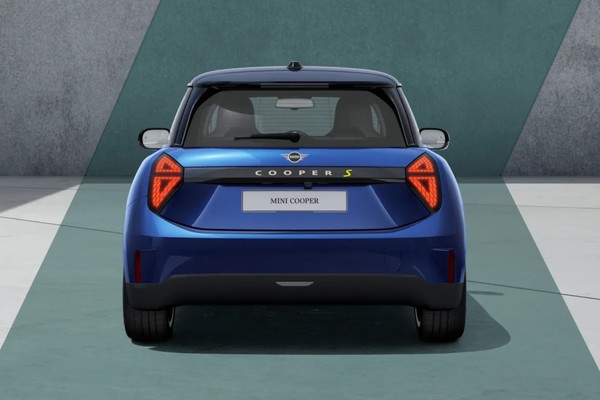 Mini 3-Door Hatch อย่างเป็นทางการ