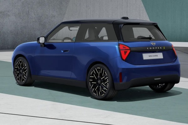 Mini 3-Door Hatch อย่างเป็นทางการ