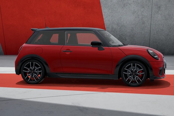 Mini 3-Door Hatch อย่างเป็นทางการ