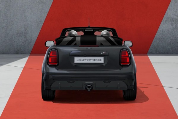 Mini Convertible อย่างเป็นทางการ