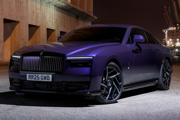 รูป Rolls-Royce SPECTRE