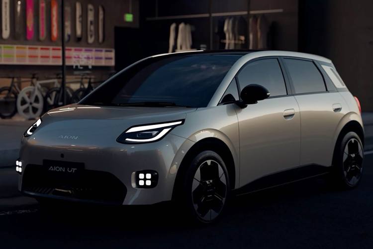 รีวิว GAC AION UT EV