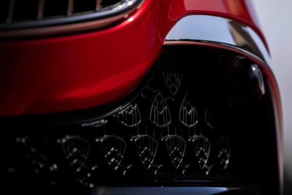 Mercedes-Benz Maybach SL-Class อย่างเป็นทางการ