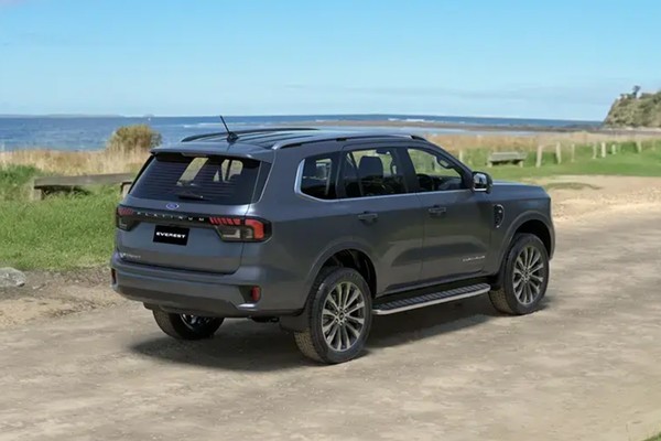 รูป Ford Everest 2024
