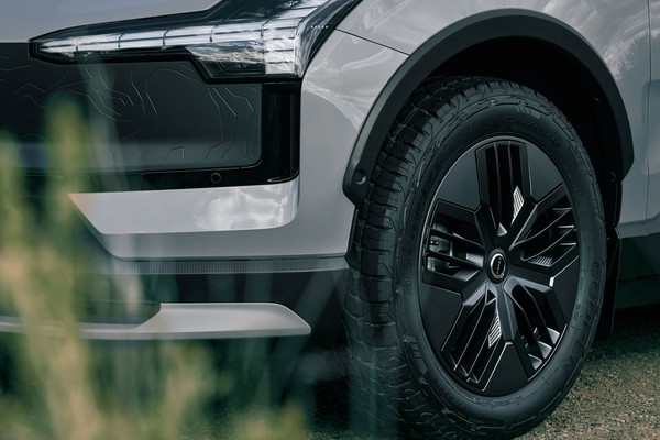 Volvo EX30 อย่างเป็นทางการ