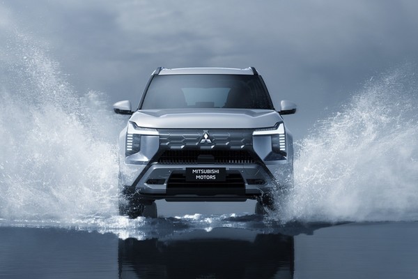 รูป Mitsubishi Destinator